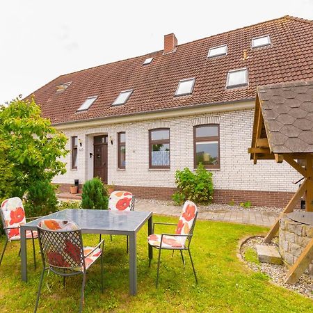 Ostsee Ferienwohnung Hummelhus Steinbeck Екстер'єр фото